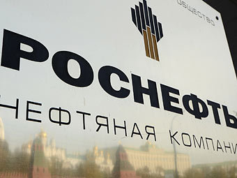 Кто-то дал «Роснефти» 625 млрд рублей в обстановке «строжайшей секретности». Версии — от продажи крупного пакета до подготовки к банкротству
