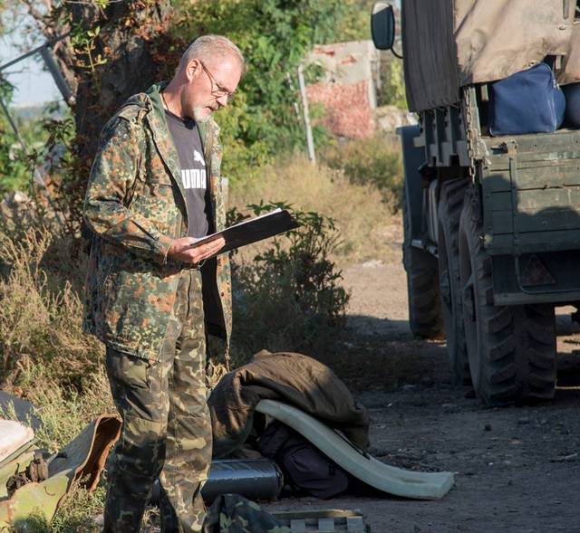 Репост! Підполковник АТО відправляє волонтерку посилками додому