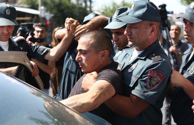 Столкновения в Ереване: Все подробности