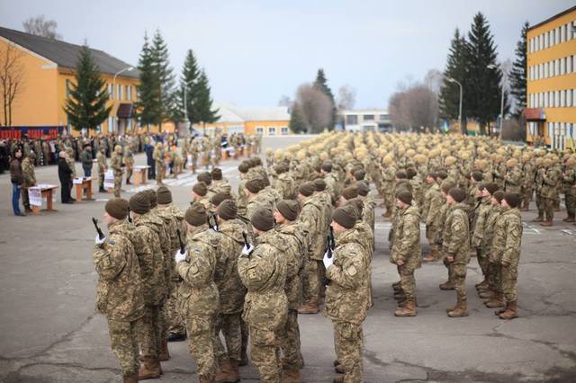 Генштаб: Лица, которые закончили военные кафедры, будут призваны в ВСУ