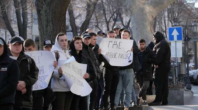 Прокурор одесской области Максим Вихор получил последнее предупреждение