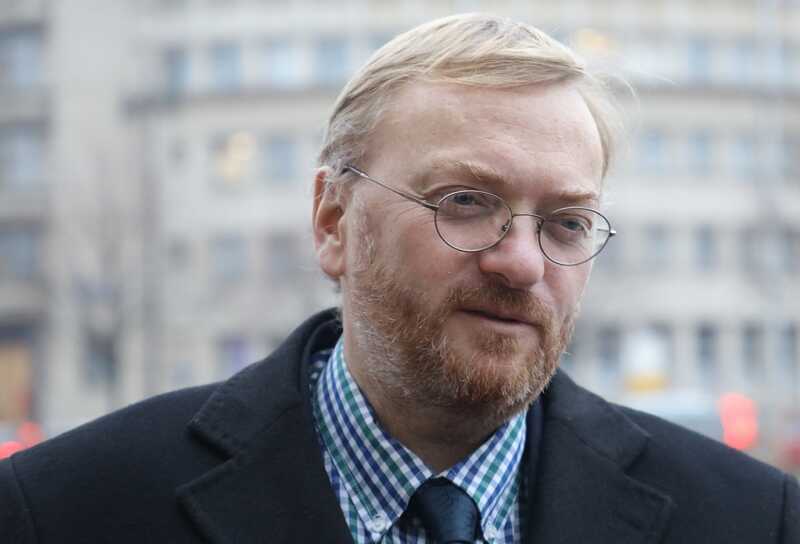 Депутат Милонов устроил допрос в борделе и вызвал полицию