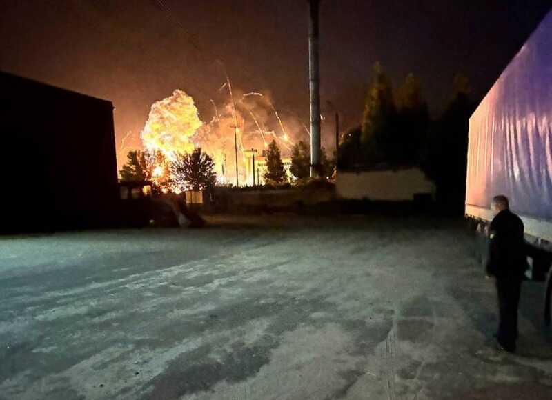 Очевидцы сообщают о прилёте и детонации в районе брянского аэропорта