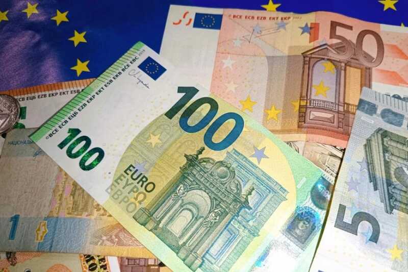 Евросоюз выделил Украине миллиард евро макрофинансовой помощи