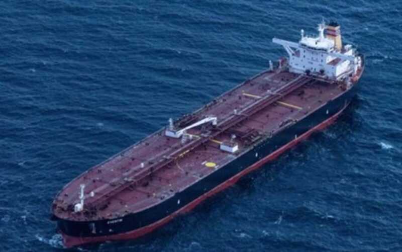 Танкер без регистрации с нефтью в объеме 100 000 тонн движется в сторону датских вод