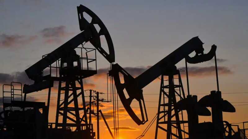 Цены на нефть растут из-за уменьшения запасов в США и влияния, оказываемого Трампом на Иран