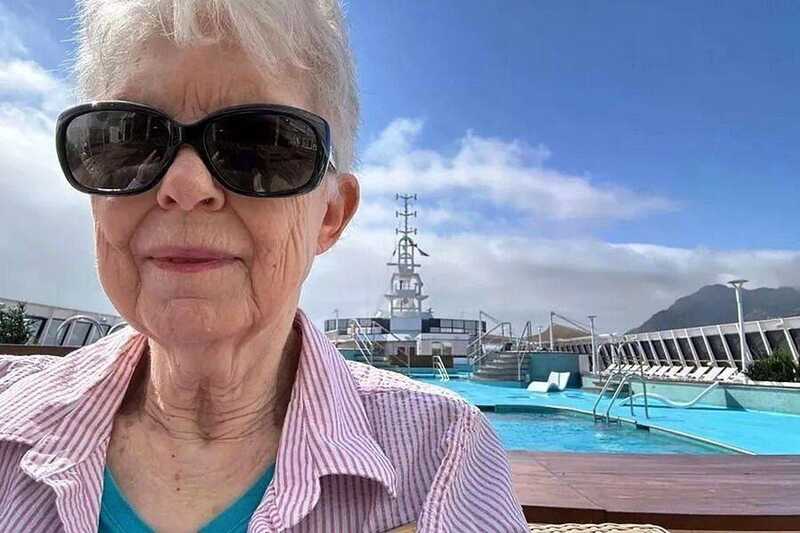 В США пенсионерка выбрала лайнер вместо дома и уехала в «бесконечный круиз»