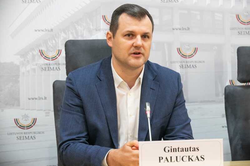 Lithuanian Prime Minister Paluckas Accused of Hiding Loans and Involvement in Suspicious Real Estate Deals