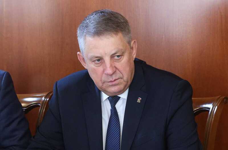 Команда Богомаза оказалась вовлеченной в коррупционные скандалы: Симоненко и Жура подозреваются в присвоении средств, выделенных на укрепление границы