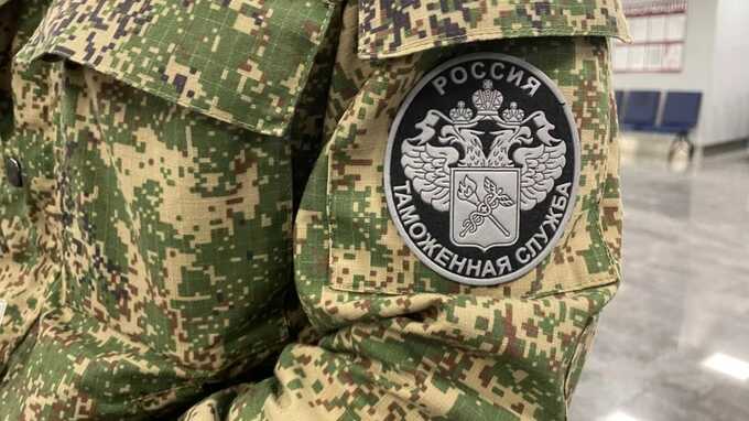 Украинцы пытались вывезти из России почти 10 млн гривен в тайнике микроавтобуса